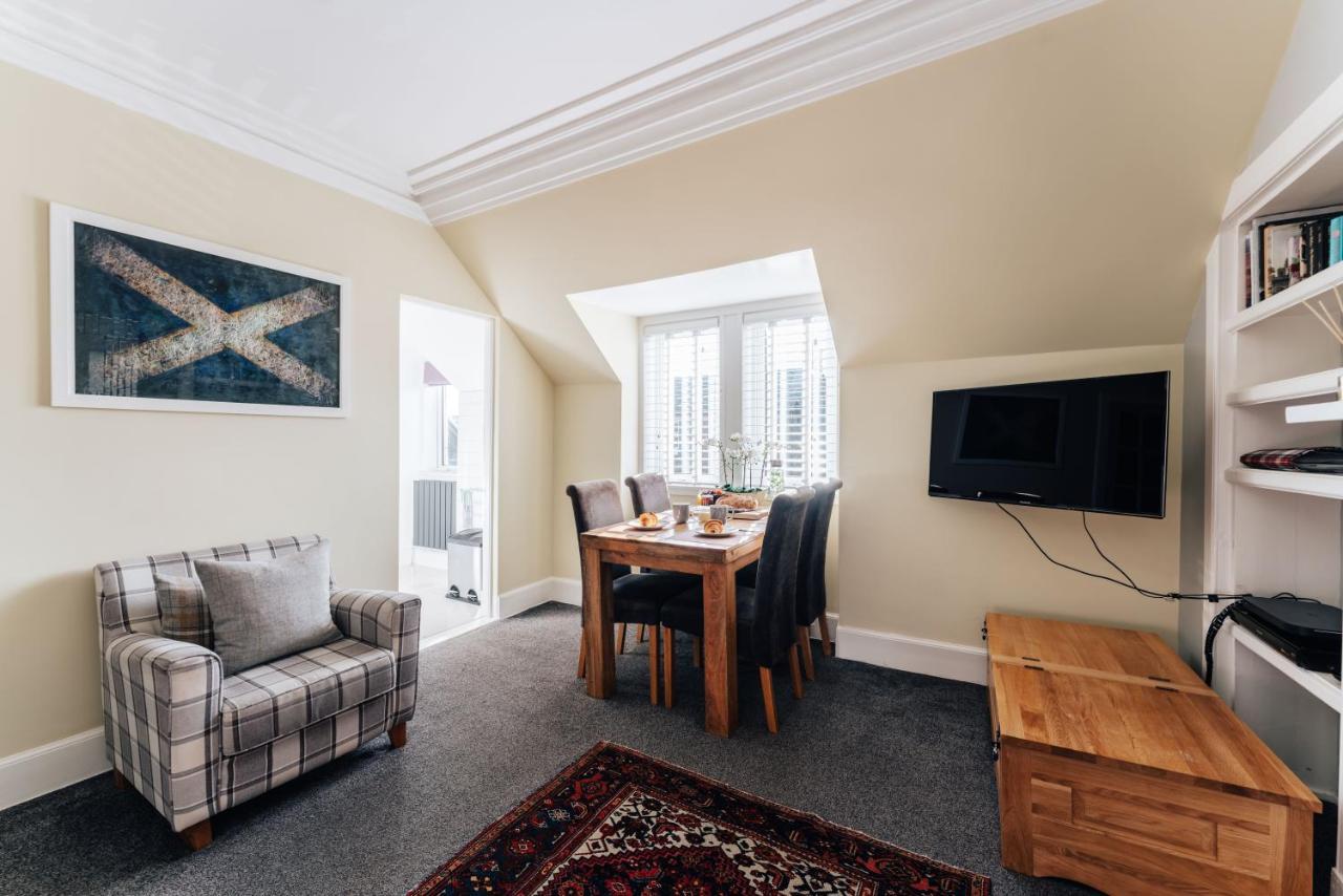 Luxury Inverness Central Apartment Private Parking Exterior photo